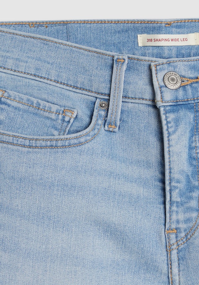 Levi's® Weite Jeans »Jeans 318 SHAPING« im Five-Pocket Style