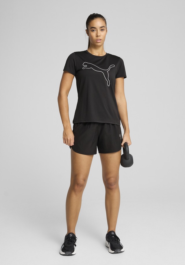 PUMA Trainingsshirt »W TAD ESSENTIAL LOGO TEE« Kurzarm, Sportmode, mit Rundhalsausschnitt