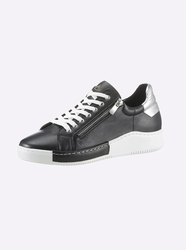 Andrea Conti Sneaker