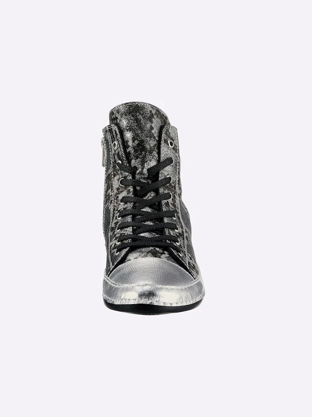 Andrea Conti Sneaker