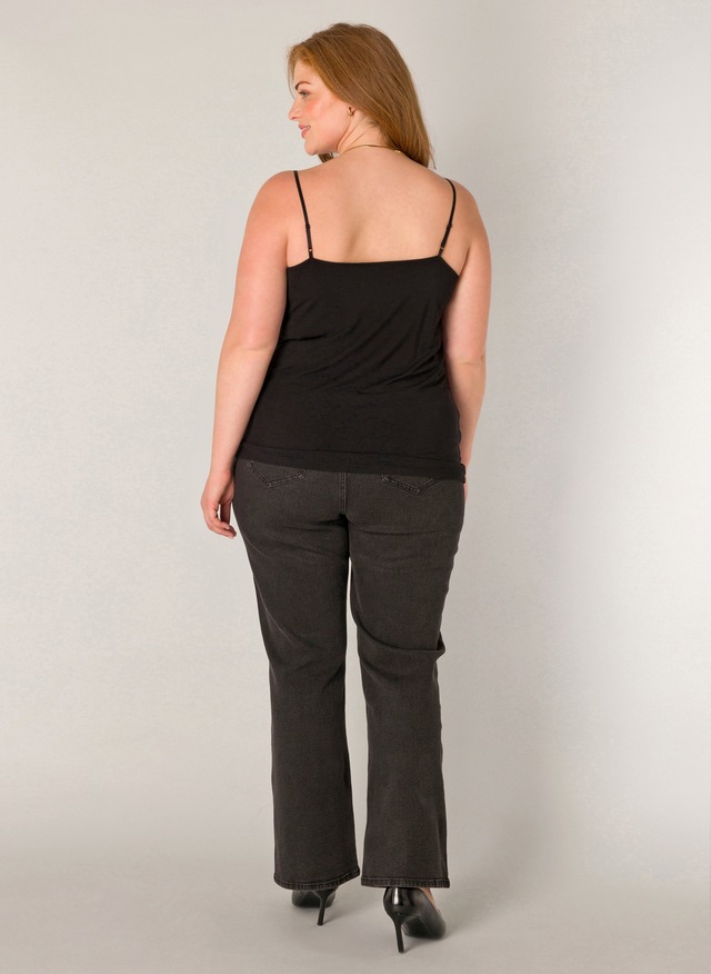 Base Level Curvy Spitzentop mit Spaghetti-Trägern
