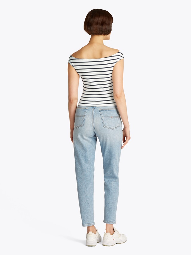 Tommy Jeans Tanktop »TJW BOAT NECK TOP SS EXT« mit Logostickerei