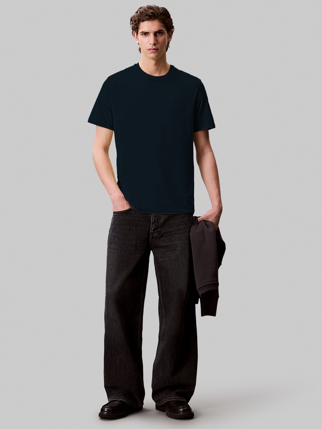 Calvin Klein Jeans T-Shirt »SS SMOOTH CTTN SOLID CREWNK TEE« mit Logo