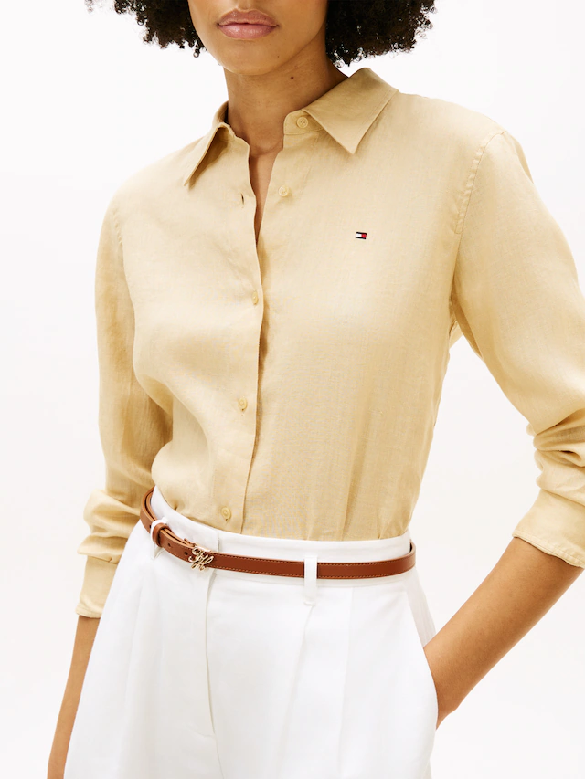 Tommy Hilfiger Hemdbluse »ESS LINEN RELAXED SHIRT« mit Logostickerei ,kühlendes Premium Leinen