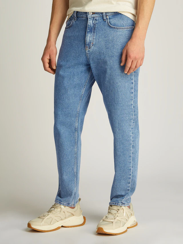 Tommy Jeans Gerade Jeans »Isaac Relaxed Tapered« Relaxed‑Fit‑Jeans mit konisch zulaufendem Bein
