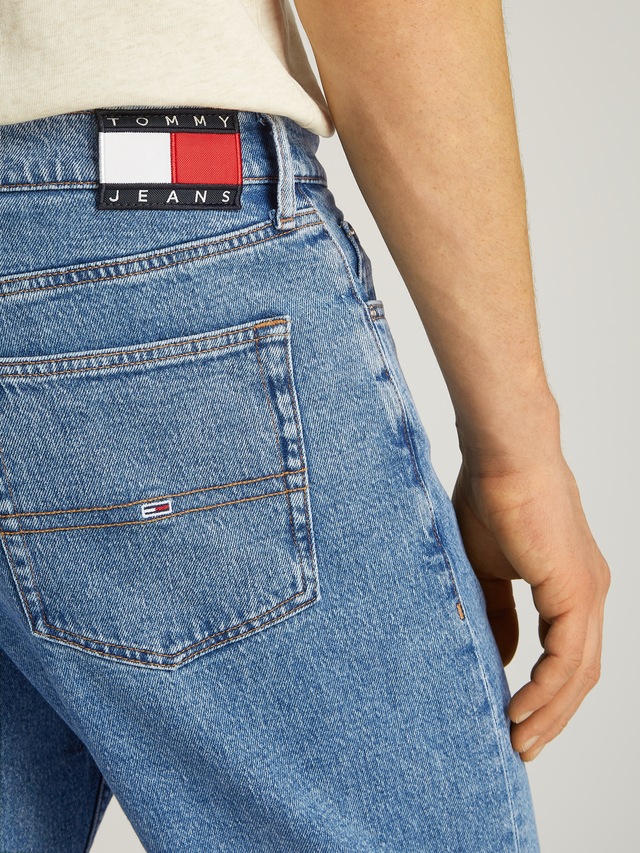 Tommy Jeans Gerade Jeans »Isaac Relaxed Tapered« Relaxed‑Fit‑Jeans mit konisch zulaufendem Bein