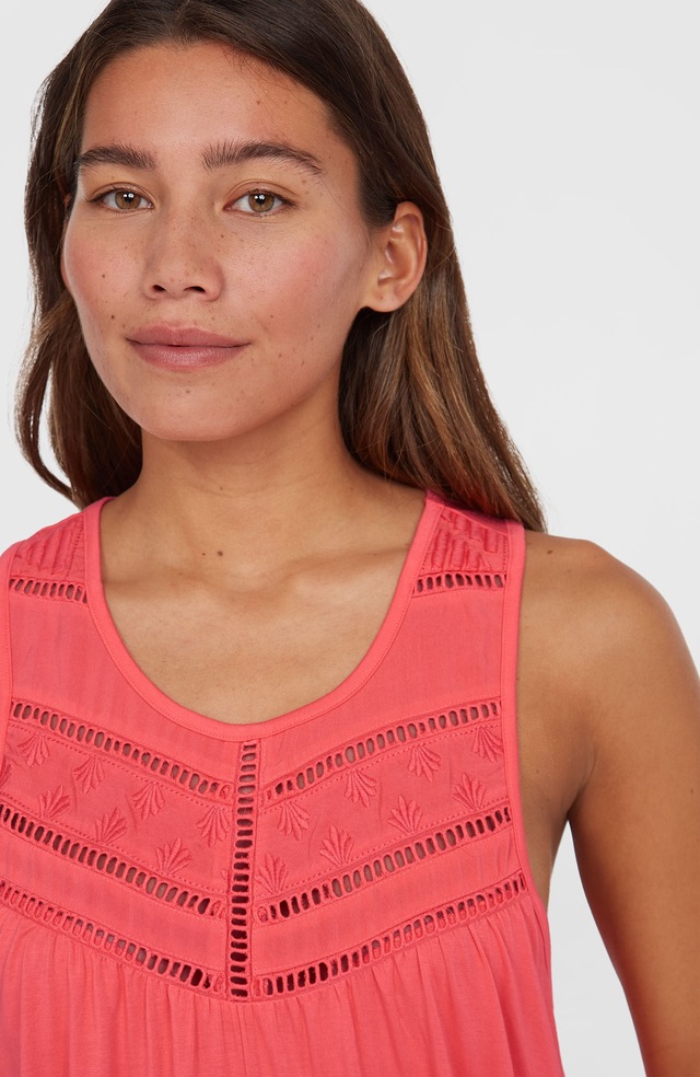 O'Neill Tanktop »ESSENTIALS TOKEENA EMBROIDERY TANK« mit bestickten Einsätzen am U-Ausschnitt, aus Viskose und Elasthan