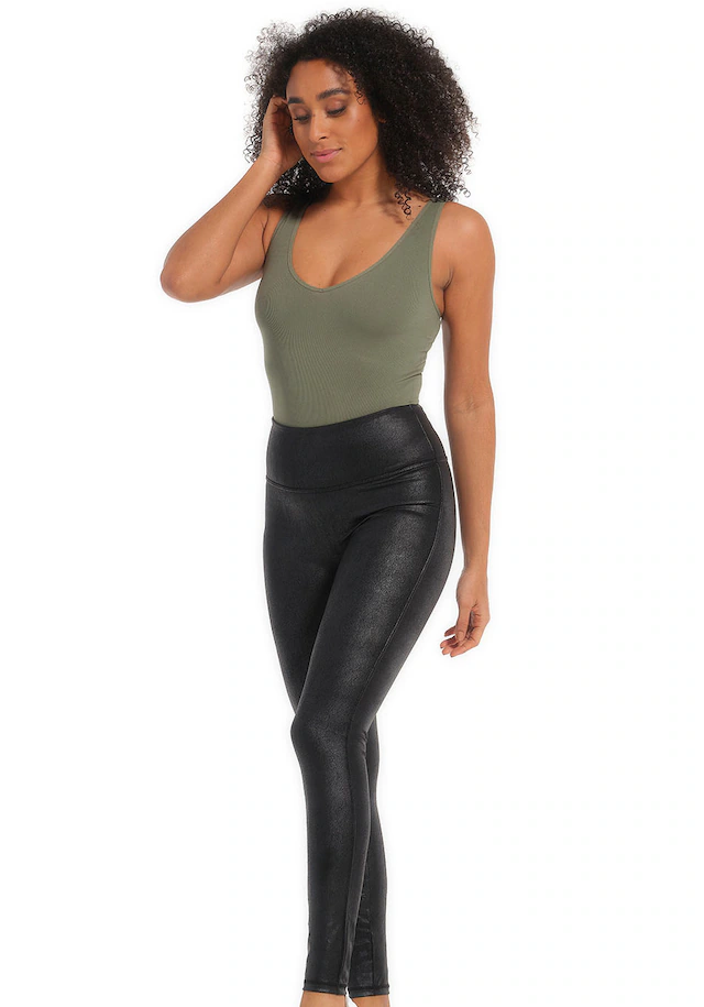 MAGIC Bodyfashion Leggings »Leather Look Legging« hoch tailliertes Design, keine vordere Mittelnaht