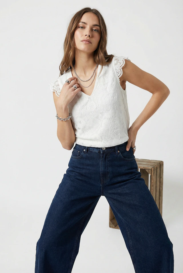 pieces Spitzentop »PCOLLINE SL LACE V-NECK TOP WVN NOOS«