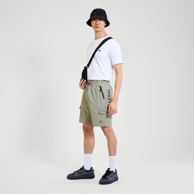 Ellesse Cargoshorts »GAIANO CARGO SHORT« Cargoshorts-Design, mit markantem Look, für Sportmode und Streetwear