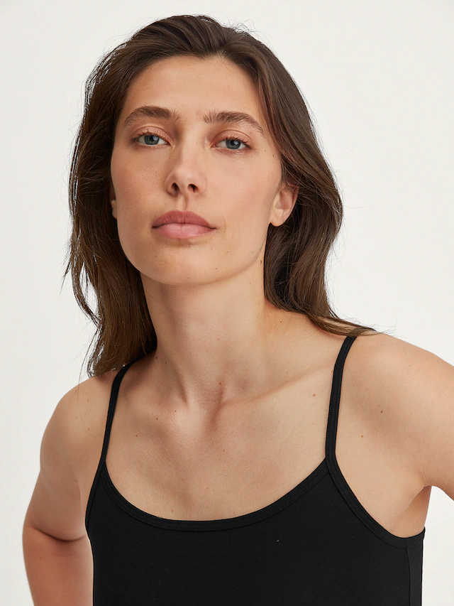 CALIDA Spaghettitop »Essential Cotton« tiefer Ausschnitt, Single Jersey Qualität, schmale Träger, weich