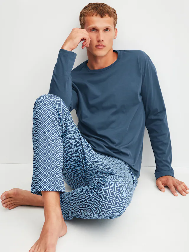 CALIDA Schlafanzug »Relax Streamline 3« 2 Langarm-Shirt mit eingefasstem Rundhalsausschnitt