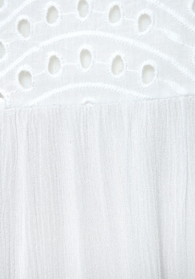 LASCANA Blusentop »mit Lochstickerei am Ausschnitt, leicht transparent« modische Damenbluse, ärmellose Bluse mit lockerer Passform, Boho-Stil