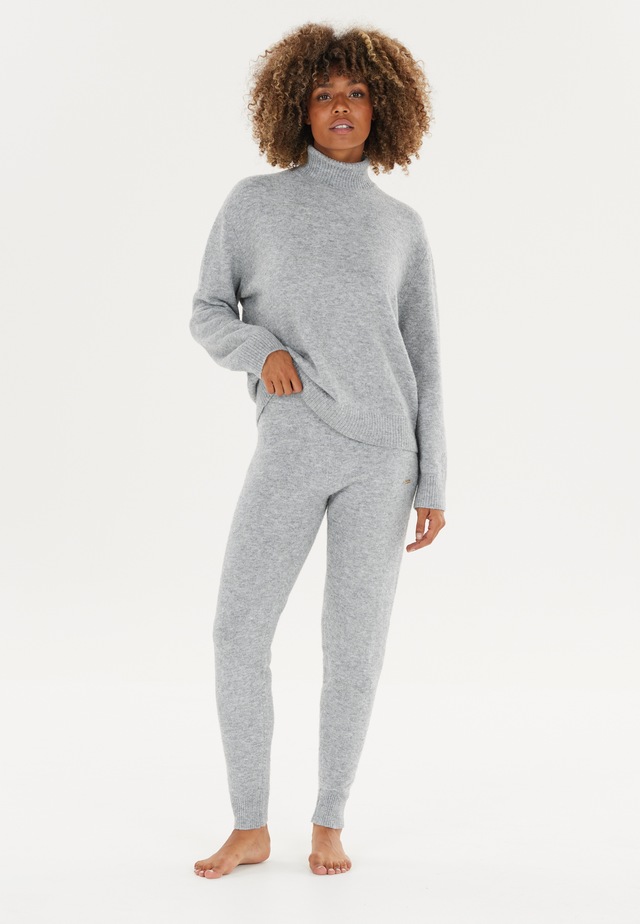 ATHLECIA Sweathose »Daviana« in tollem Strick-Design