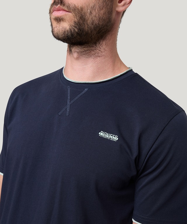 Pioneer Authentic Jeans T-Shirt mit kontrastfarbenen Details