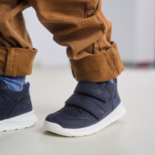 Superfit Klettschuh »BREEZE, WMS: mittel« Sneaker mit halbhohem Schaft, Größenschablone zum Download