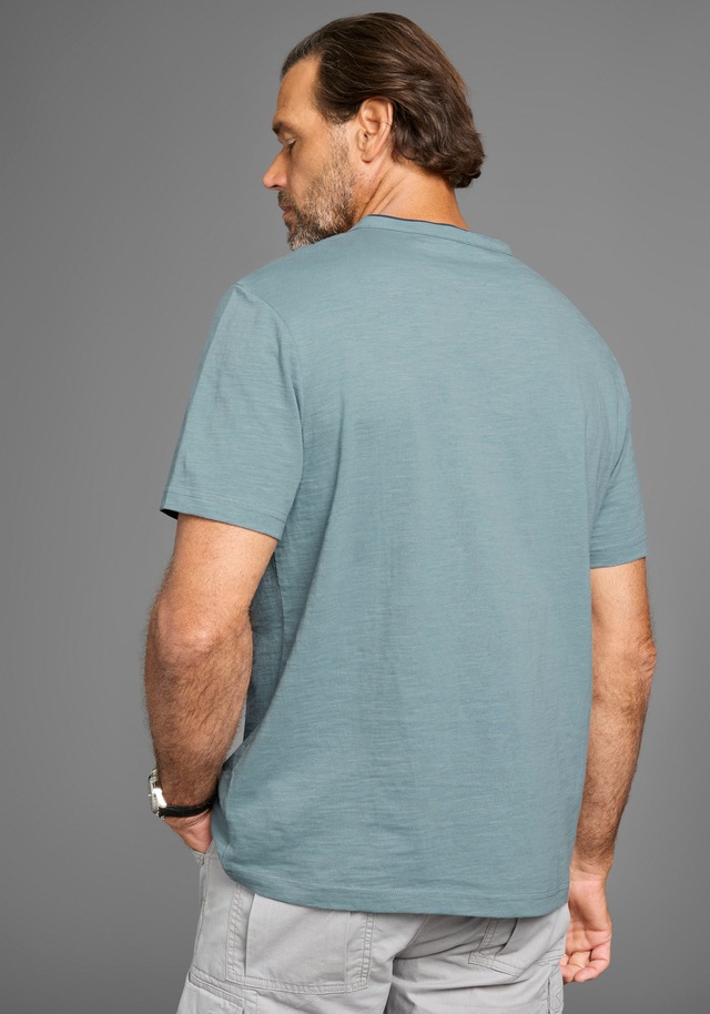 Man's World Henleyshirt mit Stehkragen-Optik und funktionaler Knopfleiste