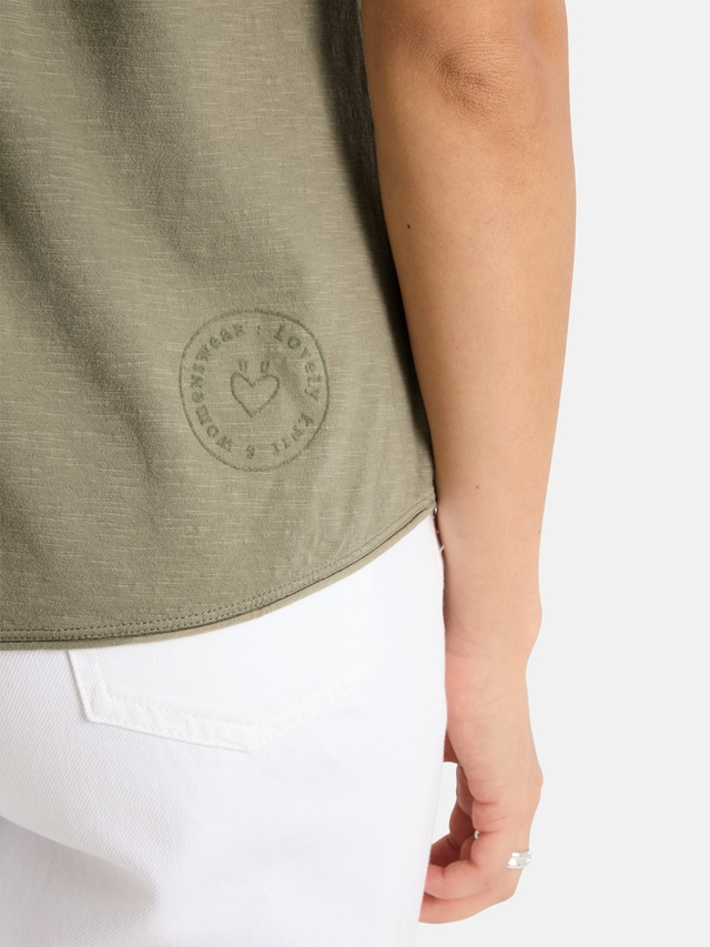 Lieblingsstück Rundhalsshirt »CandiceEP« mit Statement-Stickerei und im Batik-Look
