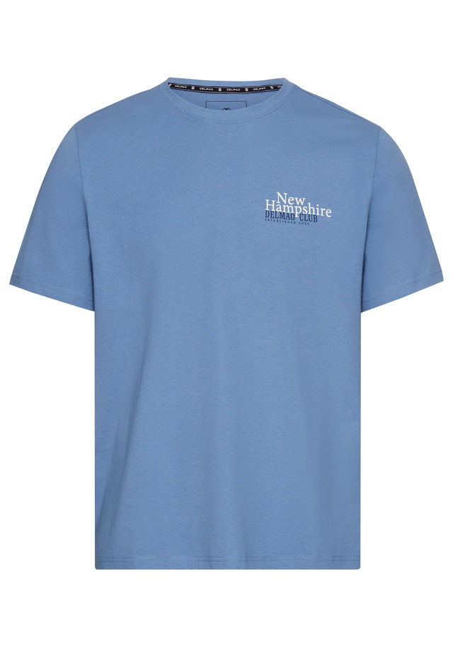 DELMAO T-Shirt mit dezentem Logo-Schriftzug im Club-Design