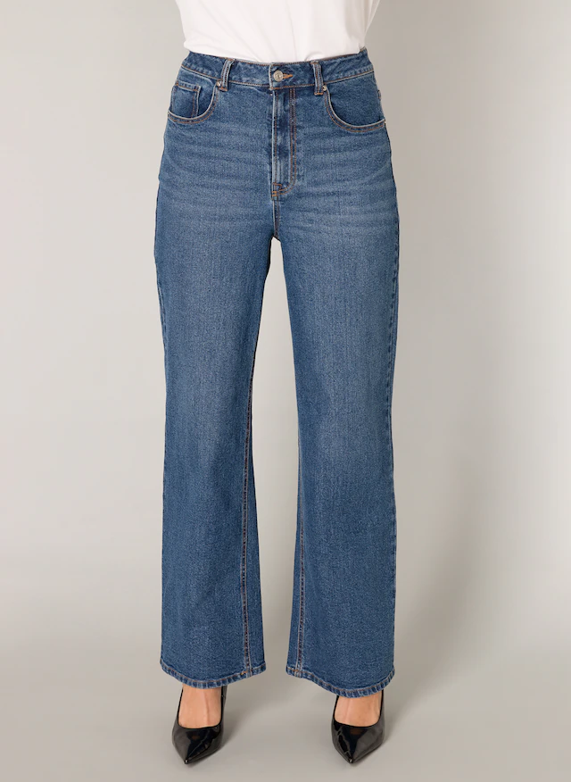 Base Level Weite Jeans »Amy« mit Waschung