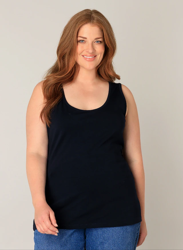 Base Level Curvy Tanktop in großen Größen