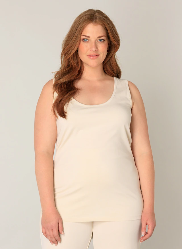 Base Level Curvy Tanktop in großen Größen