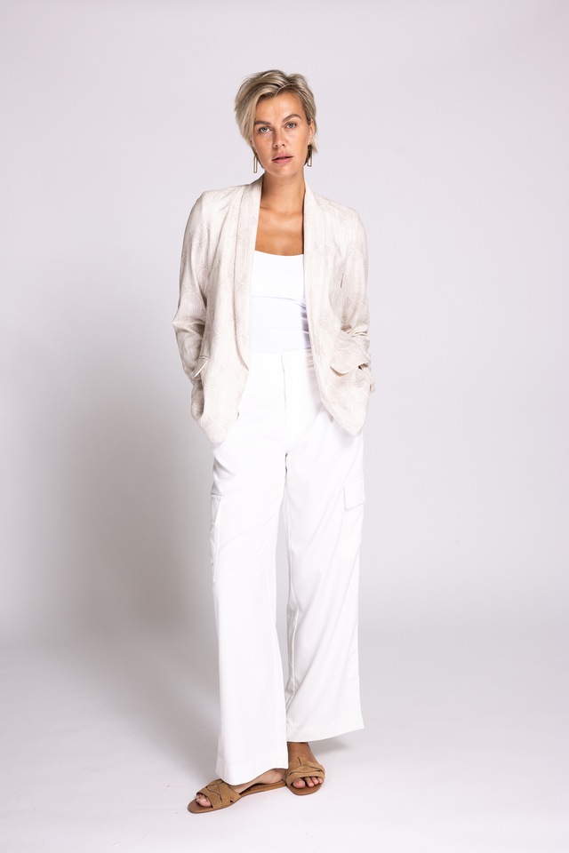 Zhrill Jackenblazer »ZHHELEN« lässiger Stil, Regular Fit, unifarben, mit Pattentaschen