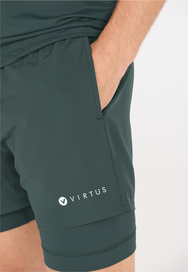 Virtus Shorts »Zayne« mit 4-Wege-Stretch und Innenhose