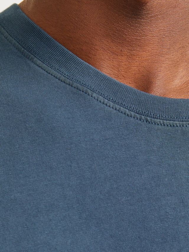 Jack & Jones Rundhalsshirt »JJECHARGE FADED TEE O-NECK NOOS« mit Rundhalsausschnitt