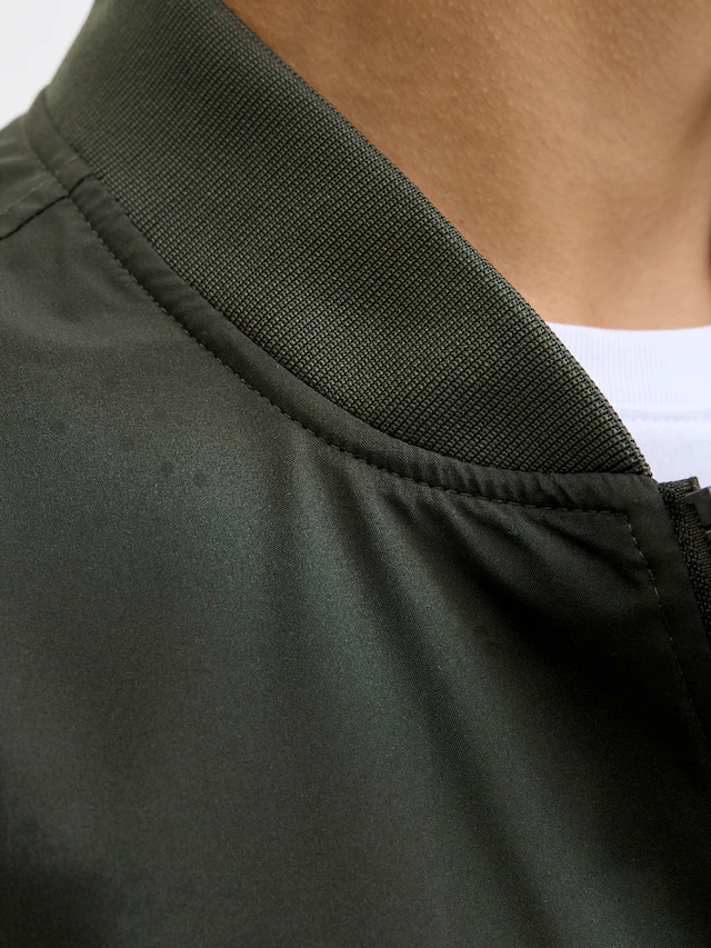 Jack & Jones Bomberjacke »JJECHARGE BOMBER JACKET NOOS« ohne Kapuze mit Rippbündchen