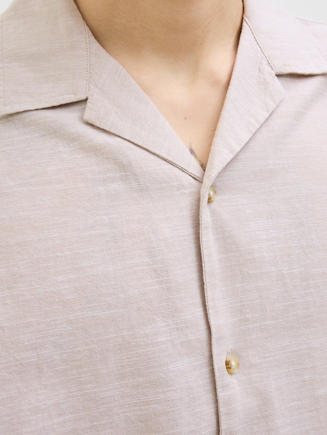 Jack & Jones »JJESUMMER RESORT SHIRT SS SN« mit Resort Kragen