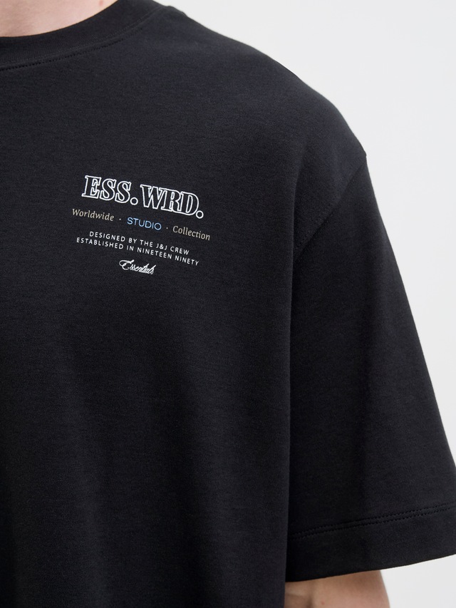 Jack & Jones Rundhalsshirt »JJEURBAN EDGE STUDIO TEE SS O-NECK NOOS« mit Front und Back Print