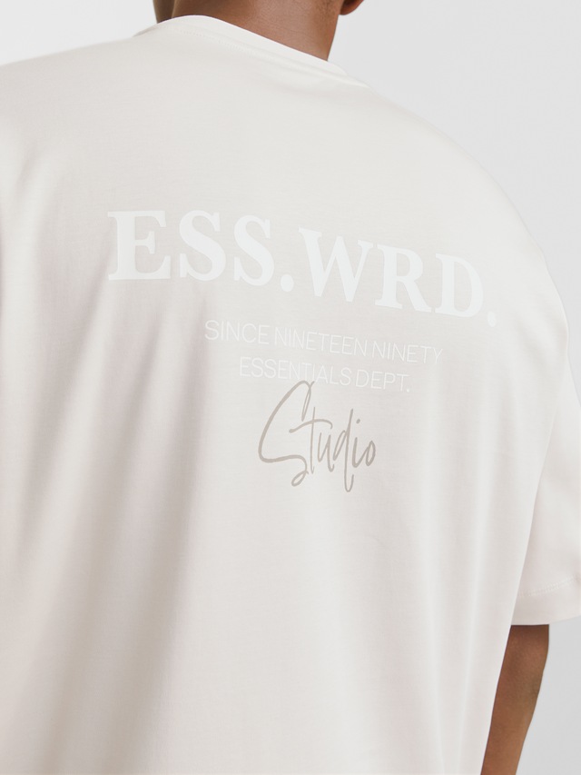 Jack & Jones Rundhalsshirt »JJEURBAN EDGE STUDIO TEE SS O-NECK NOOS« mit Front und Back Print