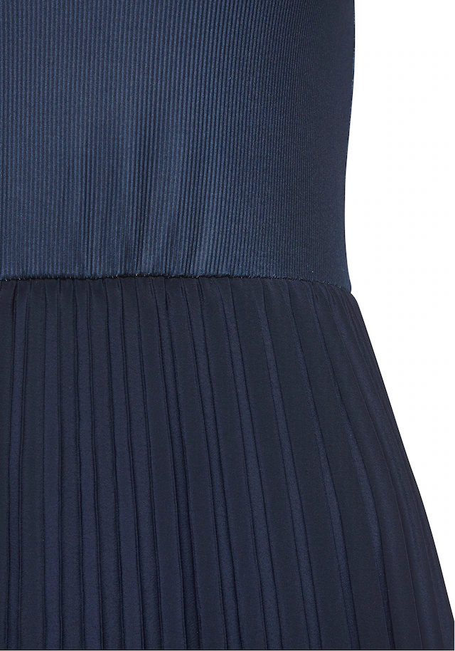 LASCANA Midikleid »mit Plisseerockteil, bügelfreie Qualität« Ohne Taschen elegantes Sommerkleid, Festkleid, Plisseekleid, modisch