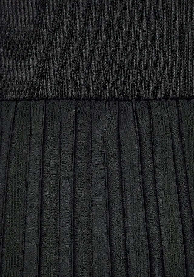 LASCANA Midikleid »mit Plisseerockteil, bügelfreie Qualität« Ohne Taschen elegantes Sommerkleid, Festkleid, Plisseekleid, modisch