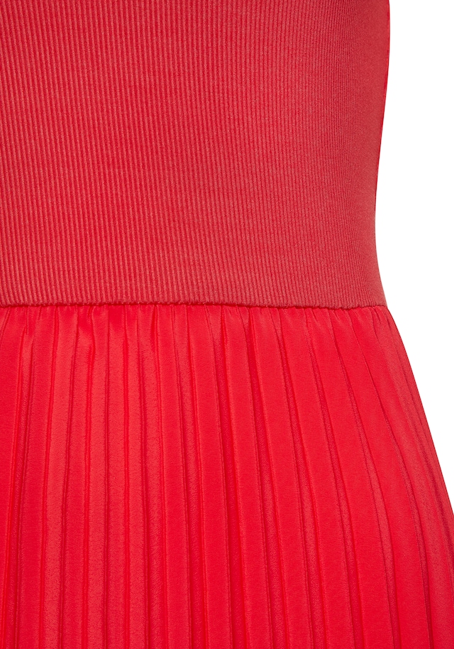 LASCANA Midikleid »mit Plisseerockteil, bügelfreie Qualität« Ohne Taschen elegantes Sommerkleid, Festkleid, Plisseekleid, modisch