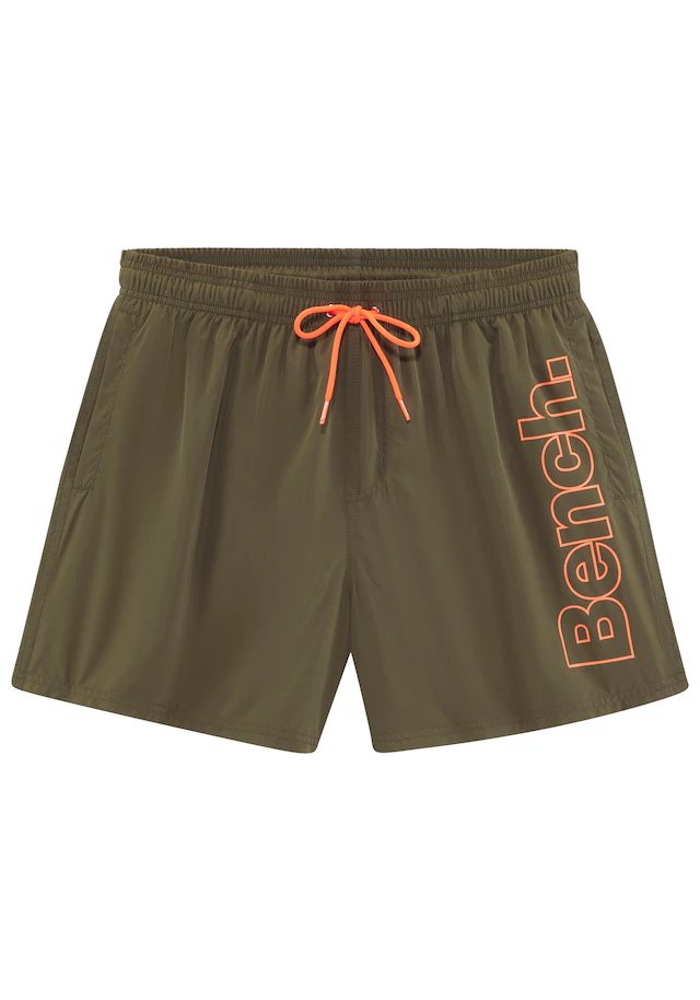 Bench. Badeshorts mit Logoschriftzug
