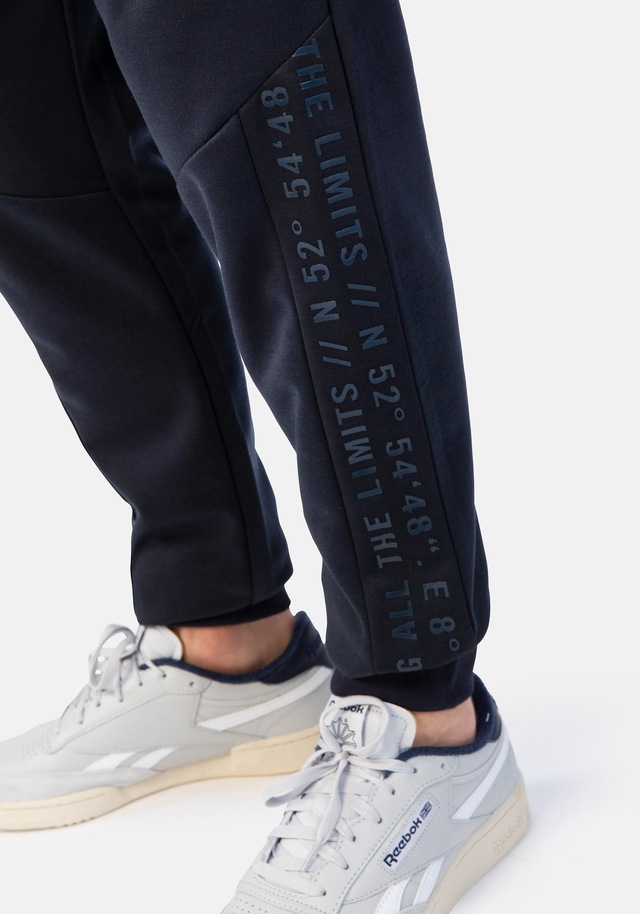 HERO by John Medoox Sporthose »JAMES Jogginghose Sportspant« Sporthose Tapered Fit Sport Funktionsqualität für Herren