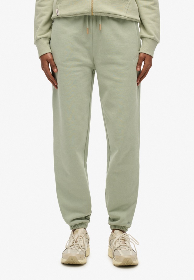Superdry Sweathose »ESSENTIAL LOGO JOGGER HB« aus Baumwollmischung, lange Passform, mit Kordel und Gummizug
