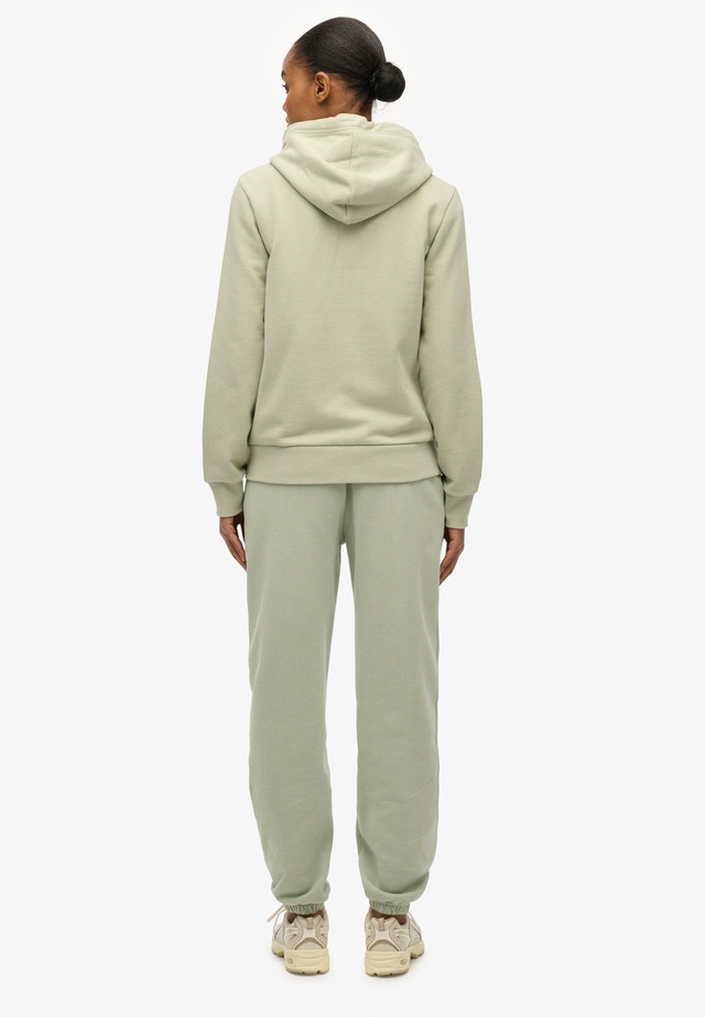 Superdry Sweathose »ESSENTIAL LOGO JOGGER HB« aus Baumwollmischung, lange Passform, mit Kordel und Gummizug