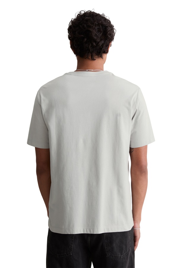 Marc O'Polo DENIM T-Shirt Ein dezenter Logo-Print auf der Brust