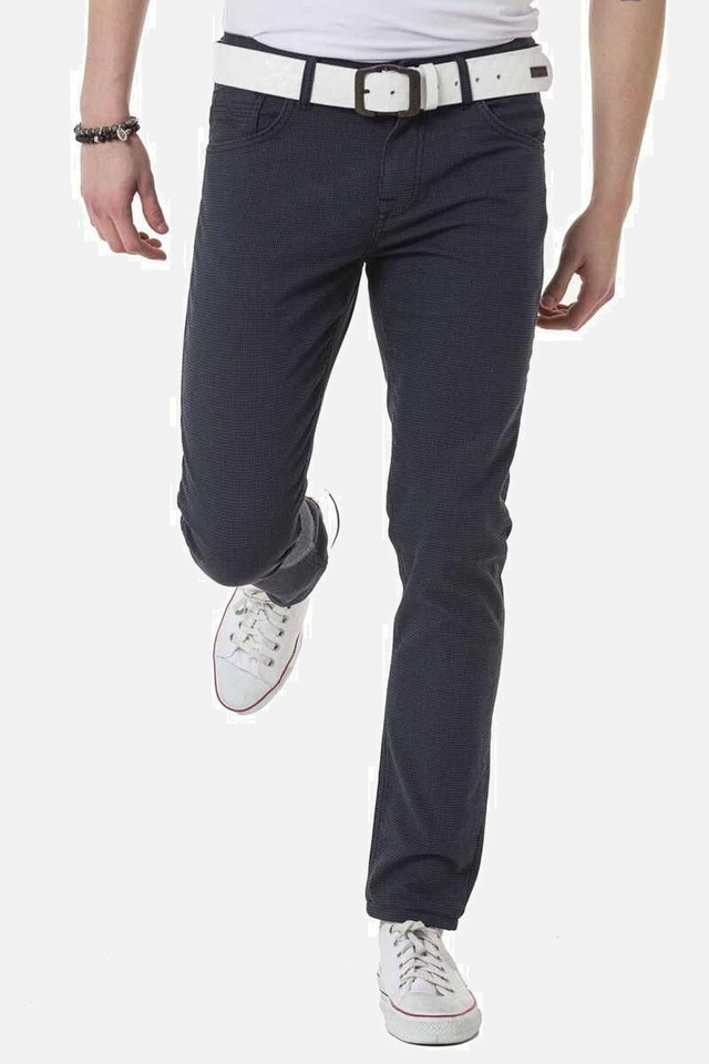 Cipo & Baxx Stoffhose »Hose« mit dezentem Karomuster, CD724