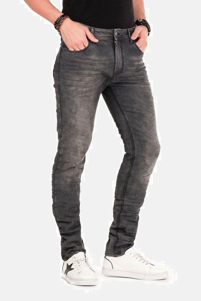 Cipo & Baxx Röhrenjeans »Jeans« mit Elasthanzusatz, CD374