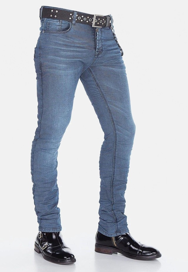 Cipo & Baxx Röhrenjeans »Jeans« mit Elasthanzusatz, CD374
