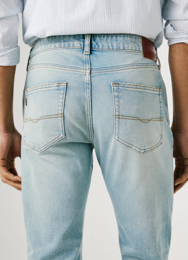 Pepe Jeans Tapered-fit-Jeans »STANLEY« Ziernähte an den Gesäßtaschen