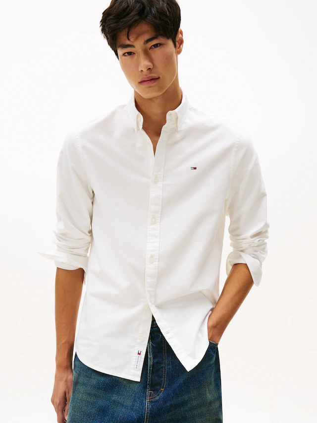 Tommy Jeans Langarmhemd »TJM REGULAR OXFORD« mit Rundhalsausschnitt, Button-down-Kragen