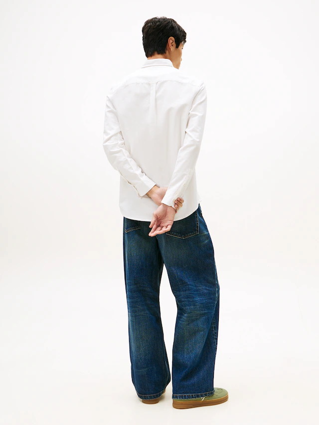 Tommy Jeans Langarmhemd »TJM REGULAR OXFORD« mit Rundhalsausschnitt, Button-down-Kragen