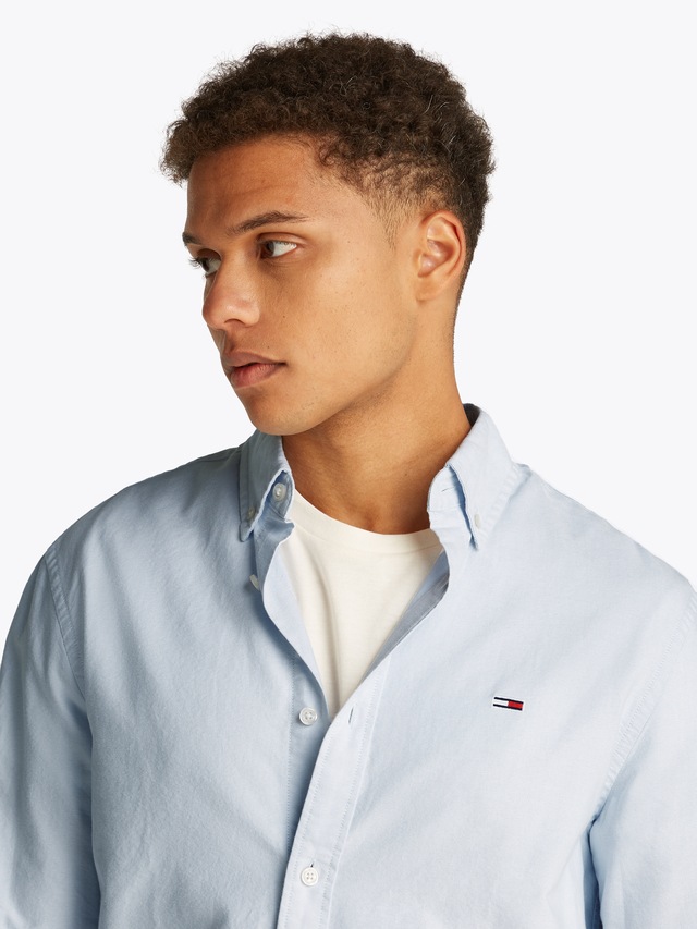 Tommy Jeans Langarmhemd »TJM REGULAR OXFORD« mit Rundhalsausschnitt, Button-down-Kragen