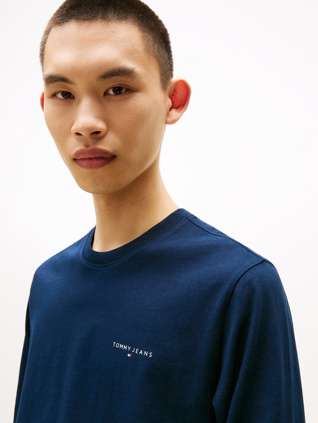 Tommy Jeans Langarmshirt »TJM SLIM CHEST LINEAR LS TEE EXT« Mit Rundhalsausschnitt