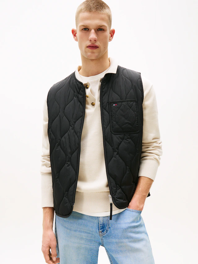 Tommy Jeans Steppweste »TJM QUILTED VEST EXT« Mit Rundhalsausschnitt